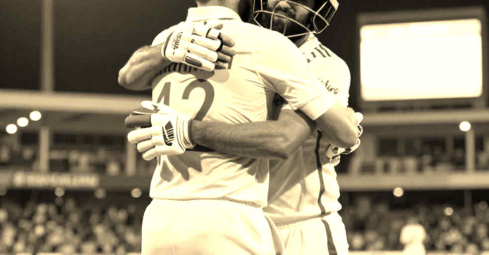 ফাটা ঢোলের বাঁকে: অভিষেকের ১৪ পয়েন্ট, ইয়ানসেনের দুই সিংহাসন
