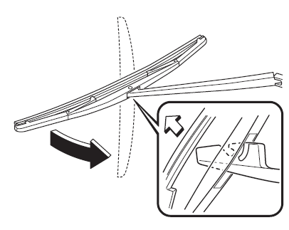 Substituição da Escova do Limpa-Vidro Traseiro (Hatchback)