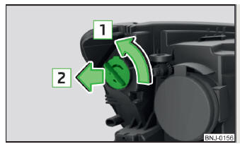 Fig. 211 Substituição da lâmpada incandescente das luzes de circulação diurna